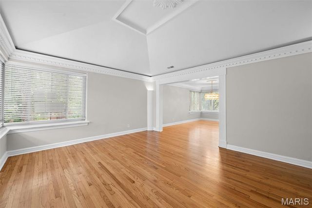 7542 York Drive 3E, St Louis, MO 63105