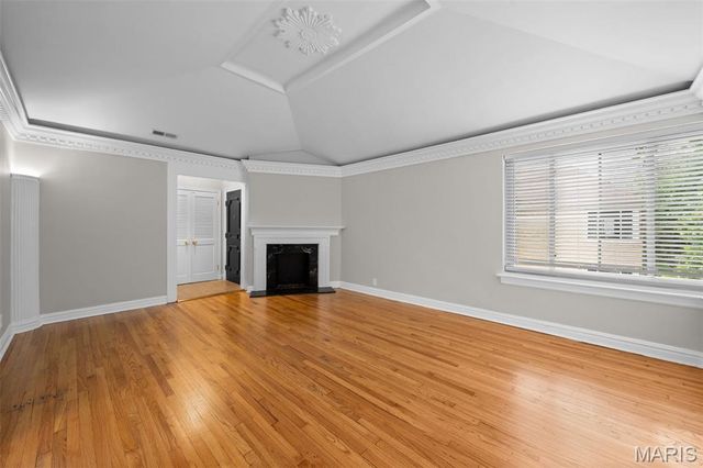 7542 York Drive 3E, St Louis, MO 63105