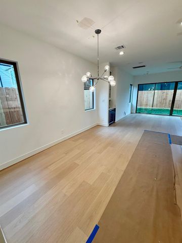 2630 Peckham Street, Houston, TX 77098