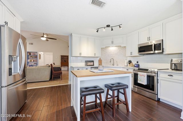 3278 TWISTED OAKS Lane, Jacksonville, FL 32223