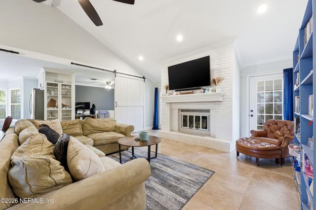 3278 TWISTED OAKS Lane, Jacksonville, FL 32223