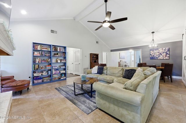 3278 TWISTED OAKS Lane, Jacksonville, FL 32223