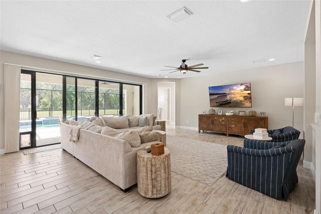 12940 STEED TRACE LOOP, Lithia, FL 33547