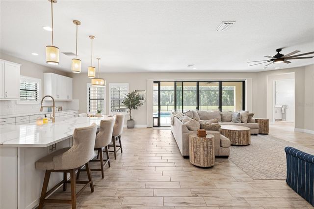 12940 STEED TRACE LOOP, Lithia, FL 33547