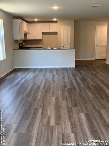 1307 Robbins Point, San Antonio, TX 78245