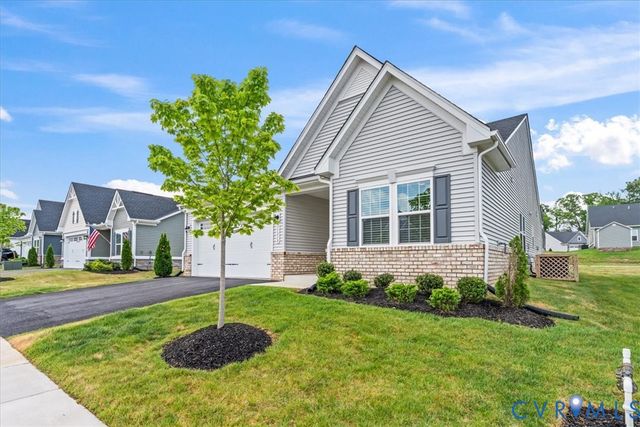 11313 Vulcan Ln, Chester, VA 23831
