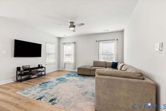 11313 Vulcan Ln, Chester, VA 23831
