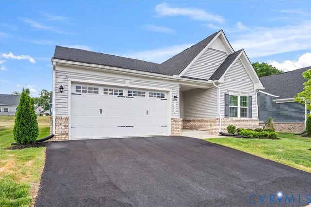 11313 Vulcan Ln, Chester, VA 23831