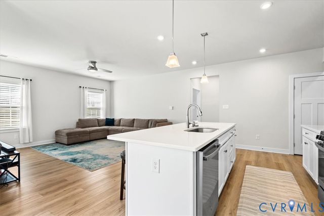11313 Vulcan Ln, Chester, VA 23831