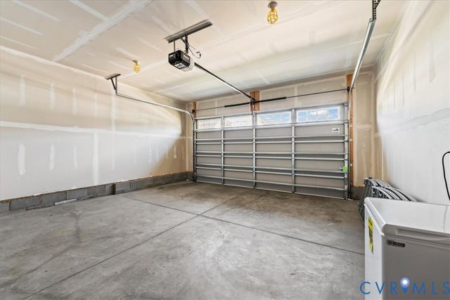 11313 Vulcan Ln, Chester, VA 23831