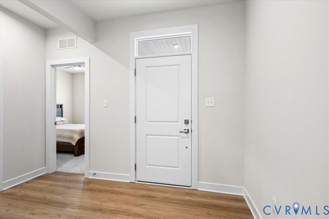 11313 Vulcan Ln, Chester, VA 23831