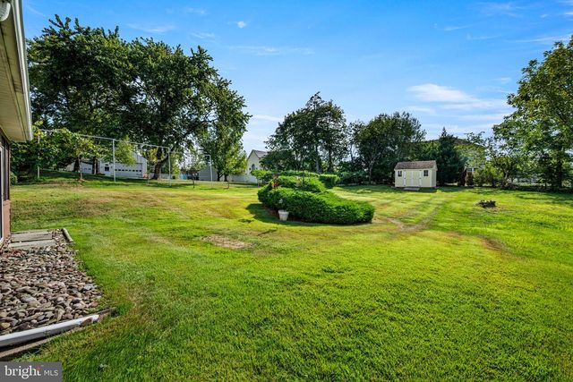 1381 VILLAGE WAY, Lansdale, PA 19446
