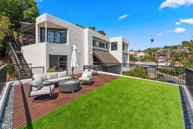 7949 Pasadena Avenue, La Mesa, CA 91941
