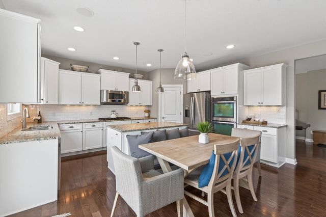 9081 Harrow Way, Eden Prairie, MN 55347