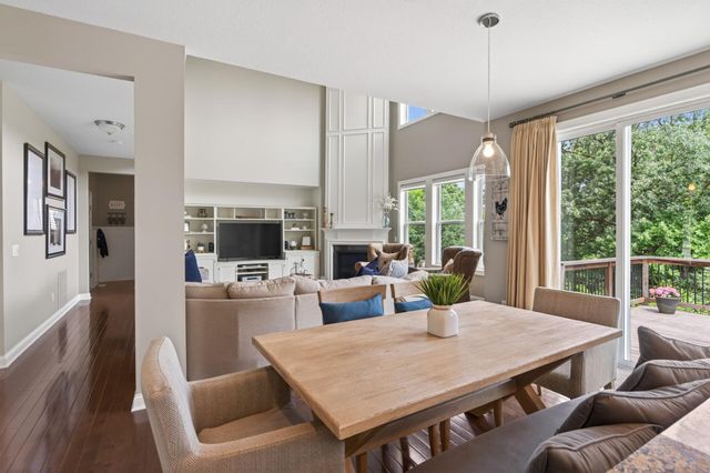 9081 Harrow Way, Eden Prairie, MN 55347