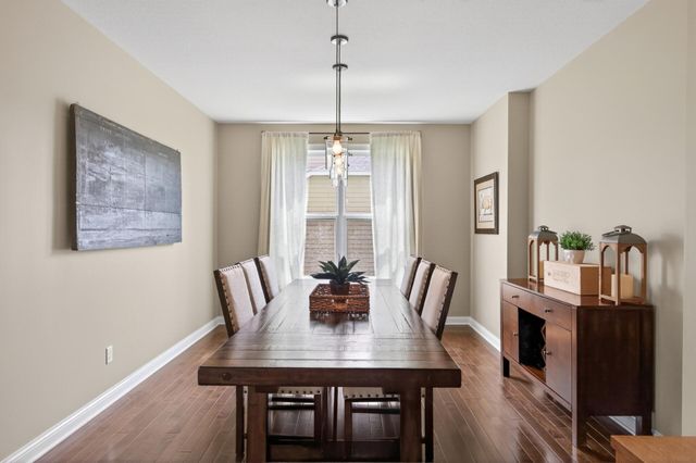 9081 Harrow Way, Eden Prairie, MN 55347