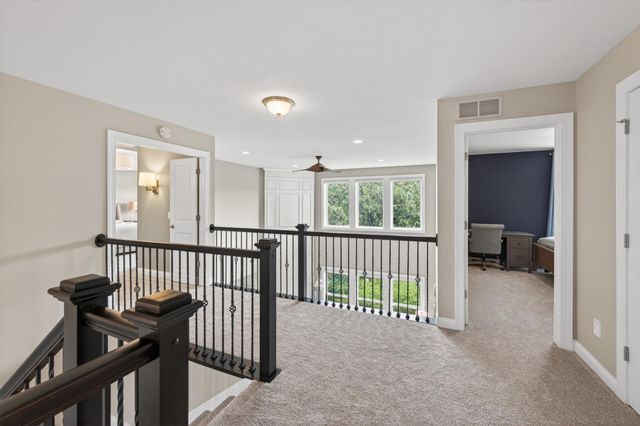 9081 Harrow Way, Eden Prairie, MN 55347
