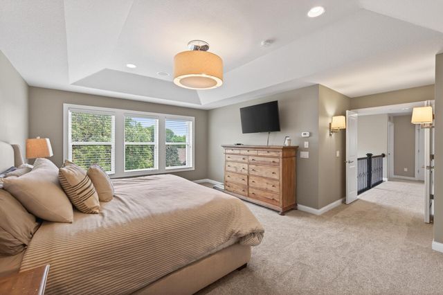 9081 Harrow Way, Eden Prairie, MN 55347