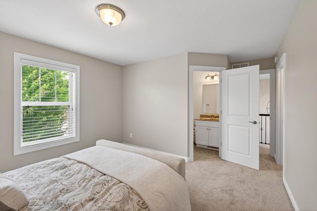 9081 Harrow Way, Eden Prairie, MN 55347