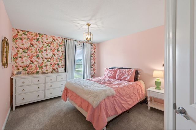 9081 Harrow Way, Eden Prairie, MN 55347