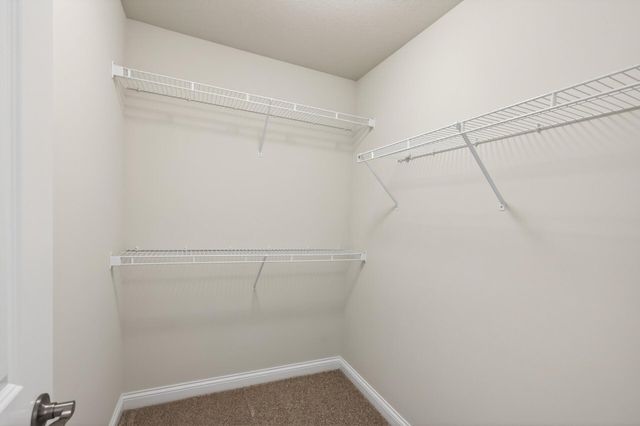 9081 Harrow Way, Eden Prairie, MN 55347