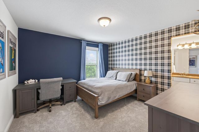 9081 Harrow Way, Eden Prairie, MN 55347