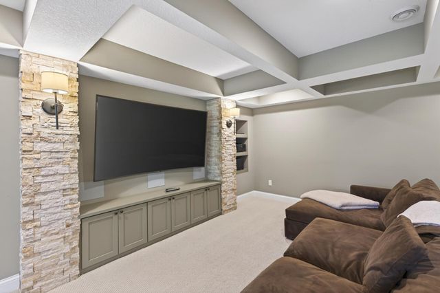 9081 Harrow Way, Eden Prairie, MN 55347