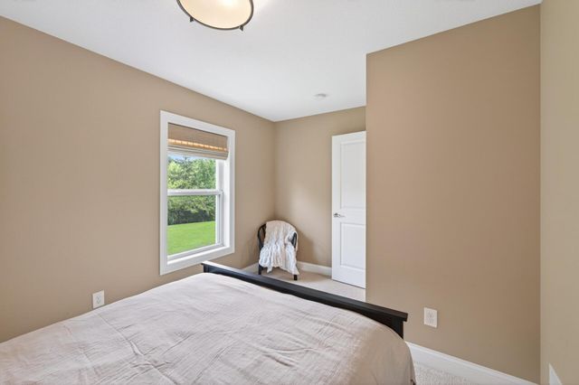 9081 Harrow Way, Eden Prairie, MN 55347