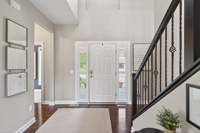9081 Harrow Way, Eden Prairie, MN 55347