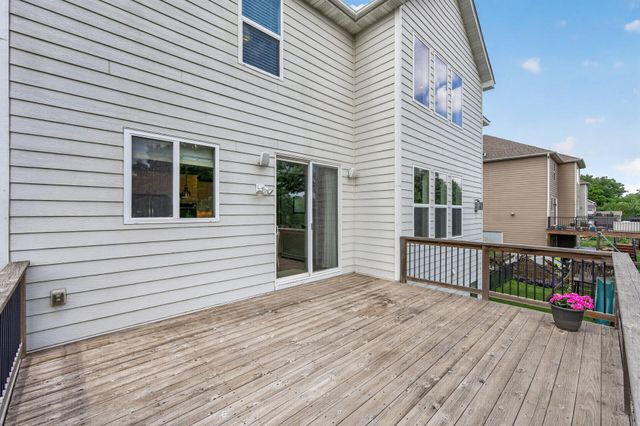9081 Harrow Way, Eden Prairie, MN 55347