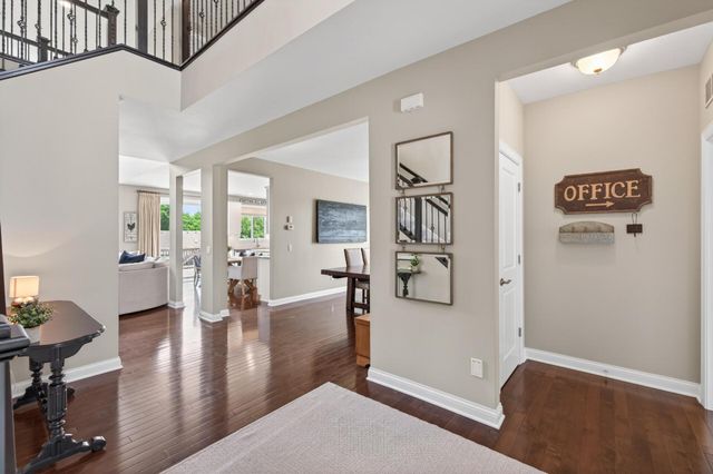 9081 Harrow Way, Eden Prairie, MN 55347