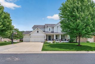 9081 Harrow Way, Eden Prairie, MN 55347