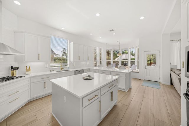 12017 Portobella DR, Austin, TX 78732