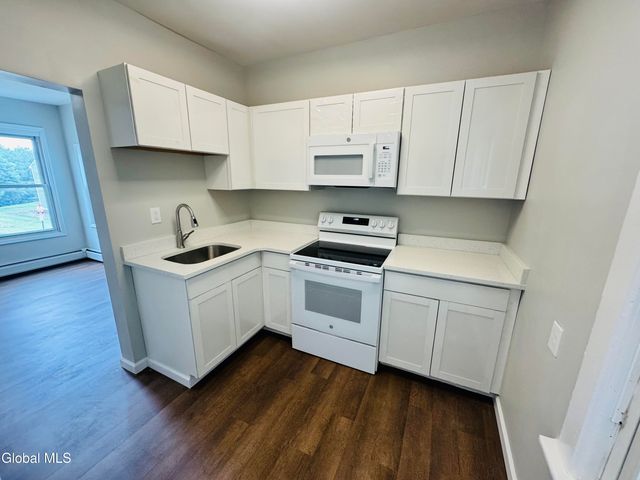45 6th Street, Waterford, NY 12188
