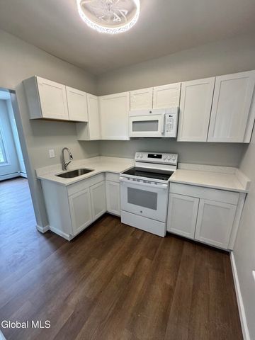 45 6th Street, Waterford, NY 12188