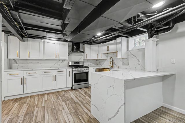 4211 Woodworth Street, Dearborn, MI 48126