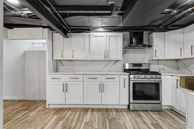 4211 Woodworth Street, Dearborn, MI 48126