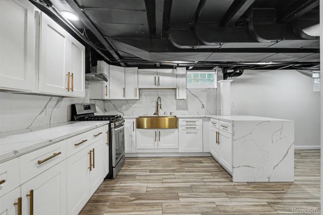 4211 Woodworth Street, Dearborn, MI 48126