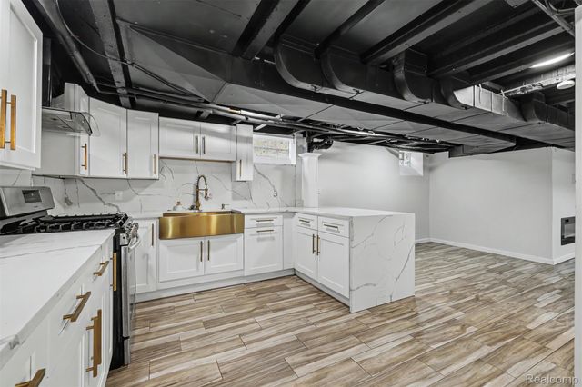 4211 Woodworth Street, Dearborn, MI 48126