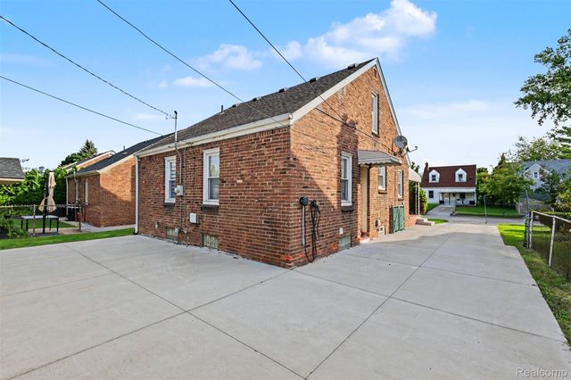 4211 Woodworth Street, Dearborn, MI 48126