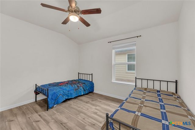 206 Bankside Drive, Hutto, TX 78634