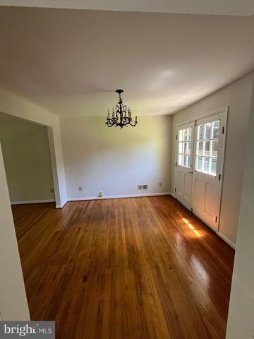 11306 SOWARD DR, Kensington, MD 20895