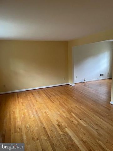 11306 SOWARD DR, Kensington, MD 20895