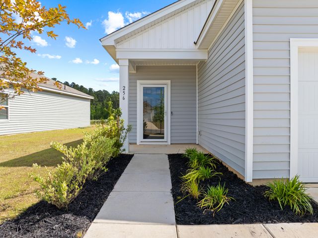 256 Phoenix Drive, Summerville, SC 29486