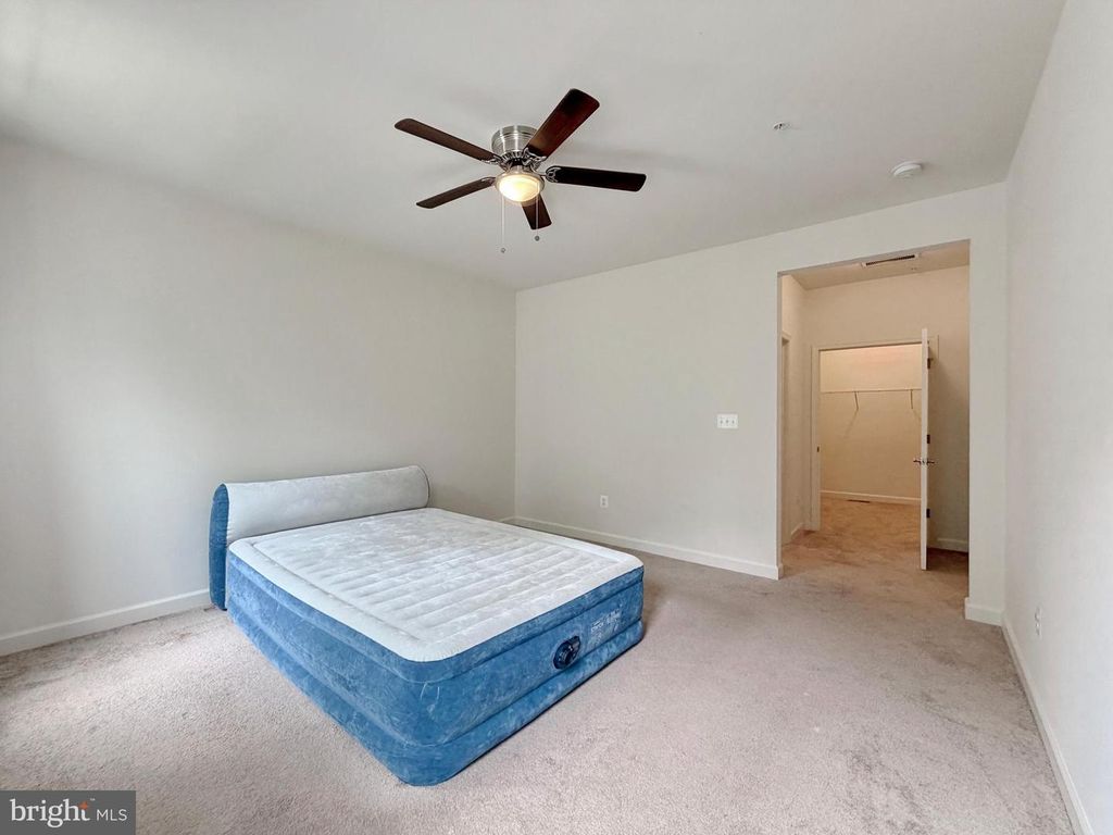 Image 26 of property listing at 306 BUCKEYE CIR, La Plata, MD 20646