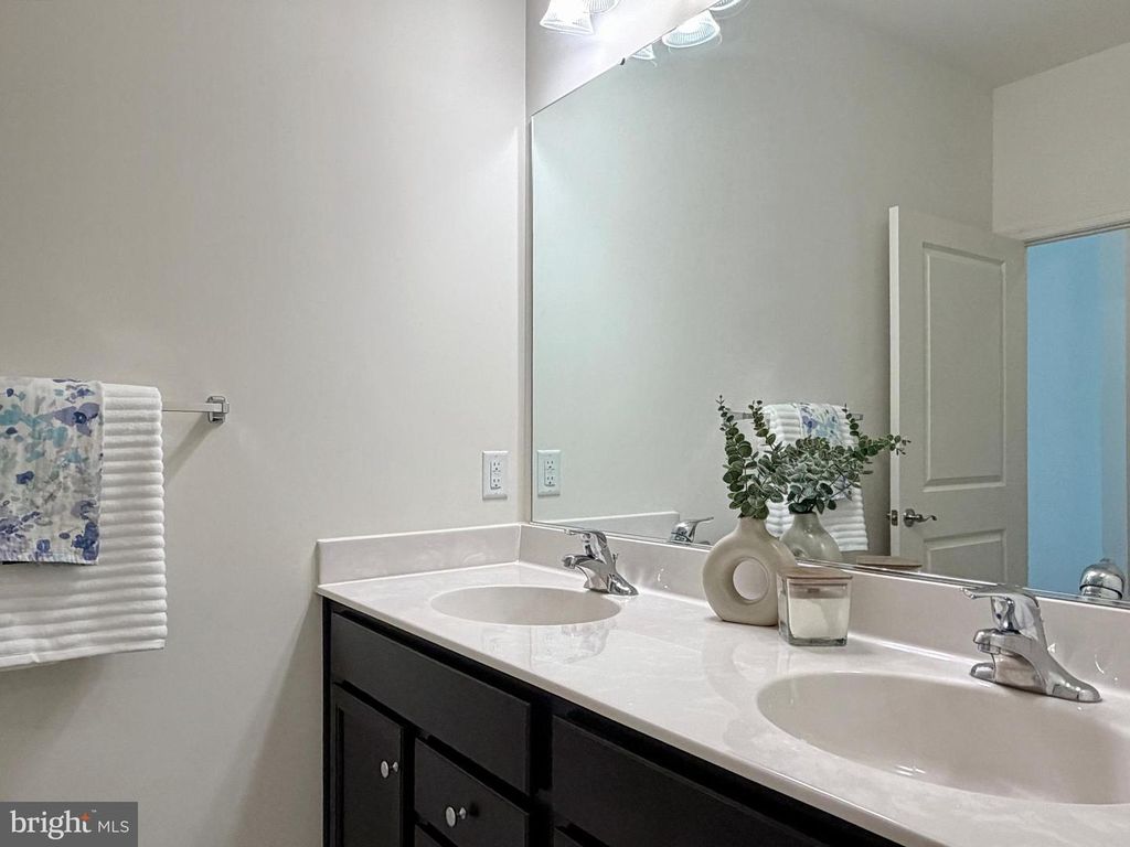 Image 29 of property listing at 306 BUCKEYE CIR, La Plata, MD 20646