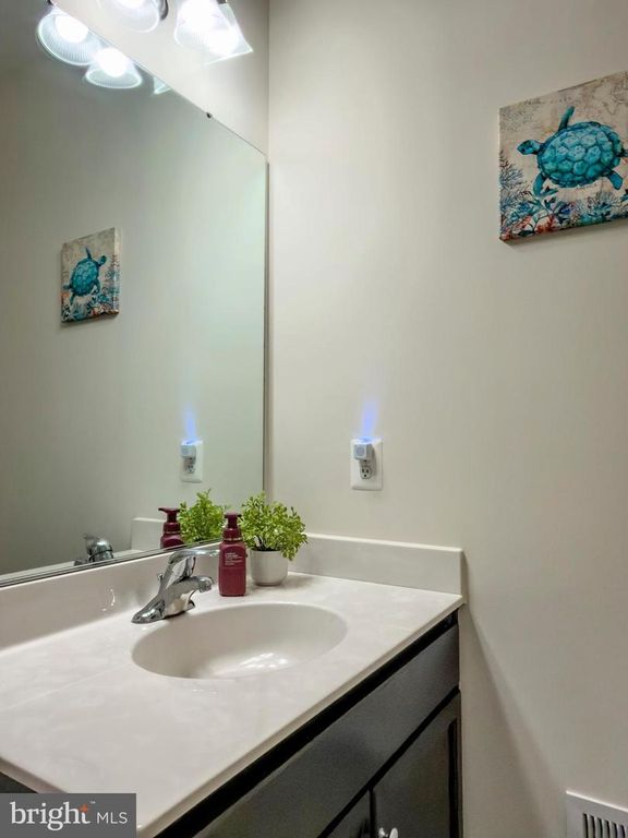 Image 42 of property listing at 306 BUCKEYE CIR, La Plata, MD 20646