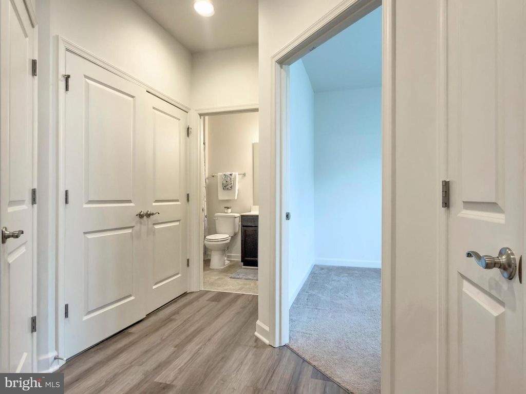 Image 43 of property listing at 306 BUCKEYE CIR, La Plata, MD 20646