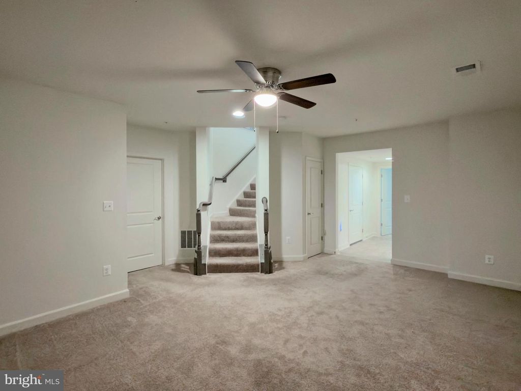 Image 46 of property listing at 306 BUCKEYE CIR, La Plata, MD 20646