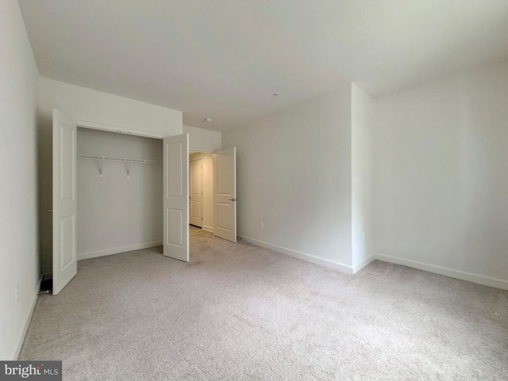 Image 55 of property listing at 306 BUCKEYE CIR, La Plata, MD 20646